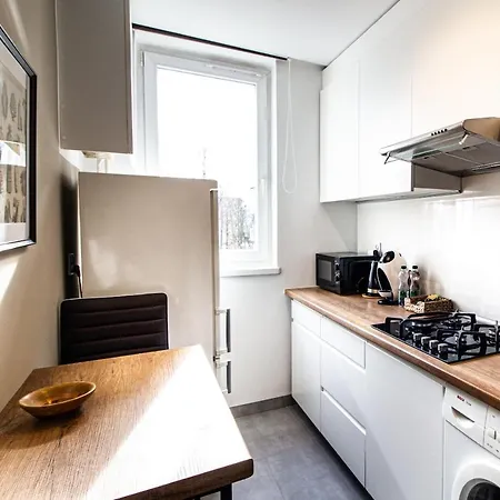 Apartment Saska Kepa Velvet Apartament *